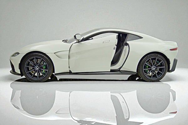Used 2019 Aston Martin Vantage Coupe for sale $99,000 at Rolls-Royce Motor Cars Philadelphia in Palmyra NJ 08065 4