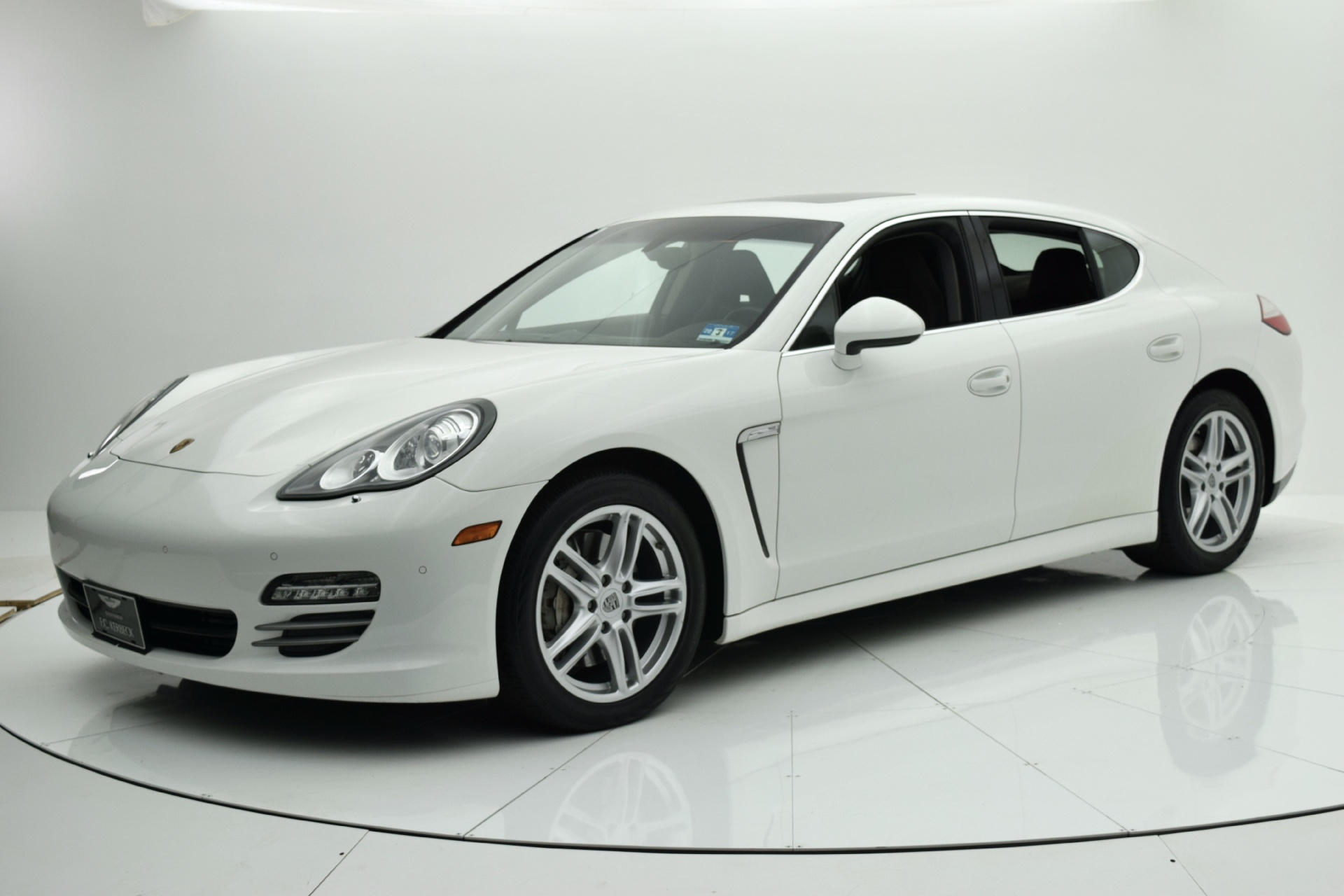 Used 2010 Porsche Panamera 4S 4S for sale Sold at Rolls-Royce Motor Cars Philadelphia in Palmyra NJ 08065 2