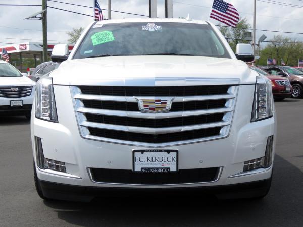 Used 2016 Cadillac Escalade Luxury Collection for sale Sold at Rolls-Royce Motor Cars Philadelphia in Palmyra NJ 08065 3