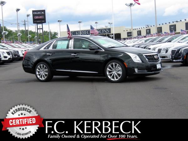 Used 2016 Cadillac XTS Luxury Collection for sale Sold at Rolls-Royce Motor Cars Philadelphia in Palmyra NJ 08065 1