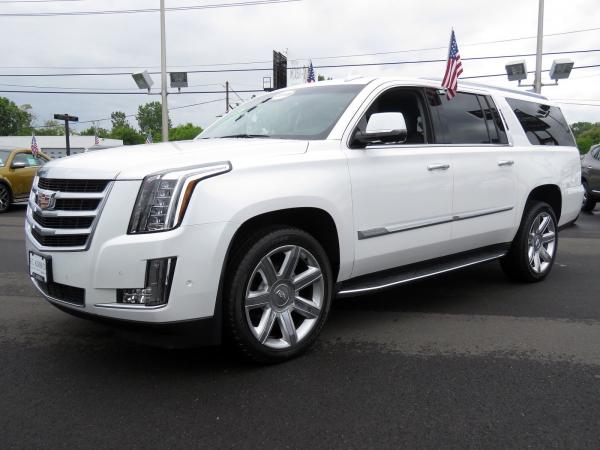 Used 2018 Cadillac Escalade ESV Luxury for sale Sold at Rolls-Royce Motor Cars Philadelphia in Palmyra NJ 08065 4