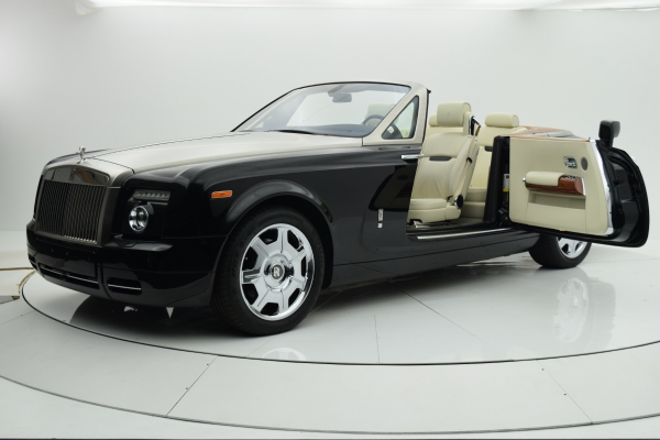 2009 RollsRoyce Phantom Coupe TSM TrueScale Miniatures 143 Silver  CÔNG  TY TNHH DỊCH VỤ BẢO VỆ THĂNG LONG SECOM