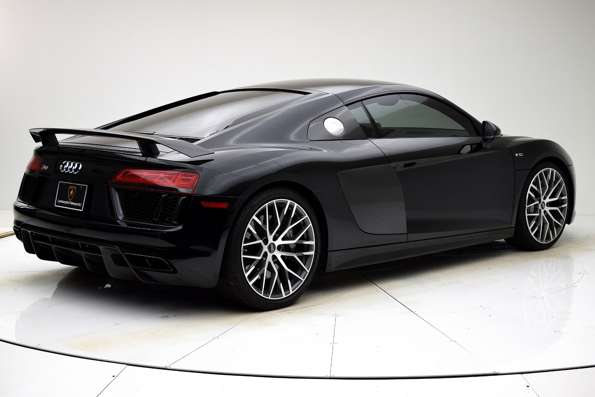 Used 2017 Audi R8 Coupe V10 plus For Sale ($135,880) | Rolls-Royce ...