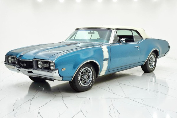 Used 1968 Oldsmobile 442 Convertible for sale $95,000 at Rolls-Royce Motor Cars Philadelphia in Palmyra NJ 08065 2