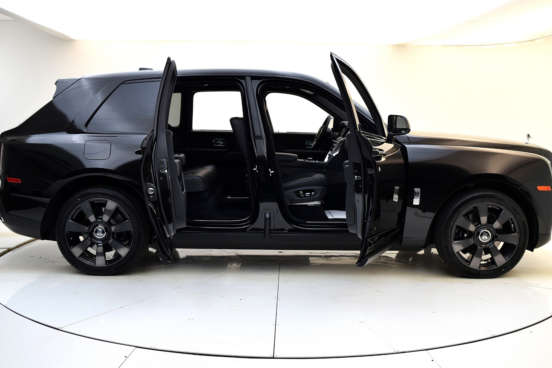 New 2021 Rolls-Royce Cullinan For Sale ($375,900)  Rolls-Royce Motor Cars  Philadelphia Stock #21R113