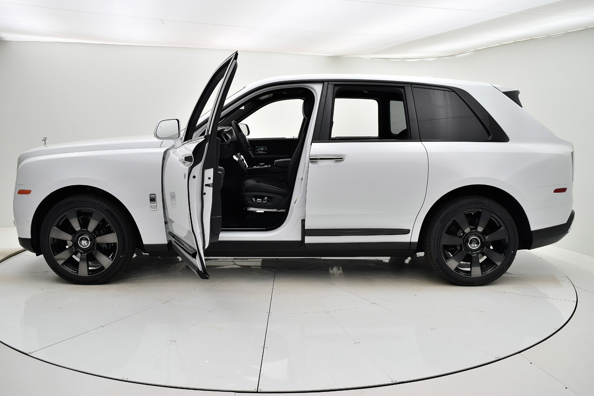 New 2021 Rolls-Royce Cullinan For Sale ($375,900)  Rolls-Royce Motor Cars  Philadelphia Stock #21R113