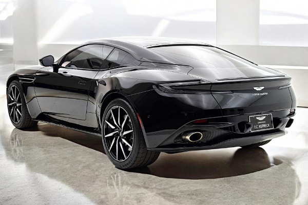 Used 2018 Aston Martin DB11 V8 Coupe for sale $109,000 at Rolls-Royce Motor Cars Philadelphia in Palmyra NJ 08065 4