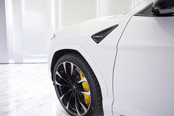 Used 2022 Lamborghini Urus / SELEZIONE PRE-OWNED CERTIFIED for sale $219,000 at Rolls-Royce Motor Cars Philadelphia in Palmyra NJ 08065 3