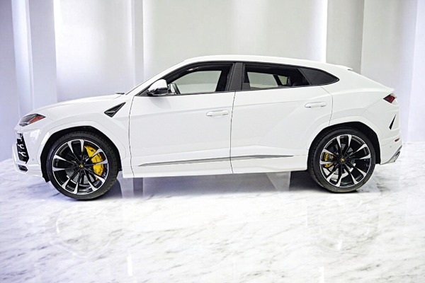 Used 2022 Lamborghini Urus / SELEZIONE PRE-OWNED CERTIFIED for sale $219,000 at Rolls-Royce Motor Cars Philadelphia in Palmyra NJ 08065 4