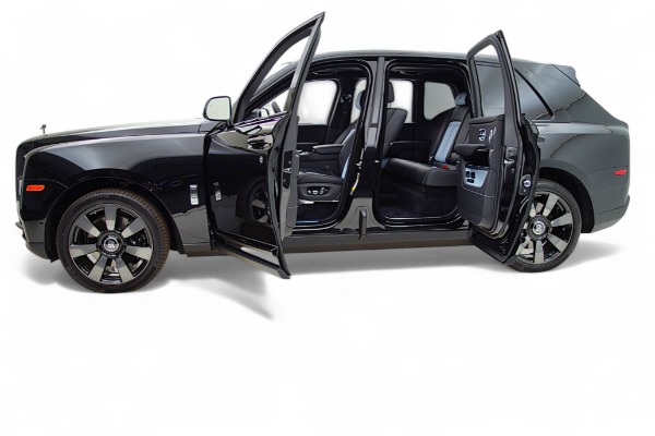 Used 2023 Rolls-Royce Cullinan for sale $309,000 at Rolls-Royce Motor Cars Philadelphia in Palmyra NJ 08065 4