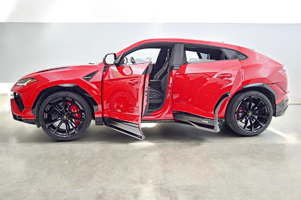 Used 2023 Lamborghini Urus S/SELEZIONE PRE-OWNED CERTIFIED for sale $249,000 at Rolls-Royce Motor Cars Philadelphia in Palmyra NJ 08065 4
