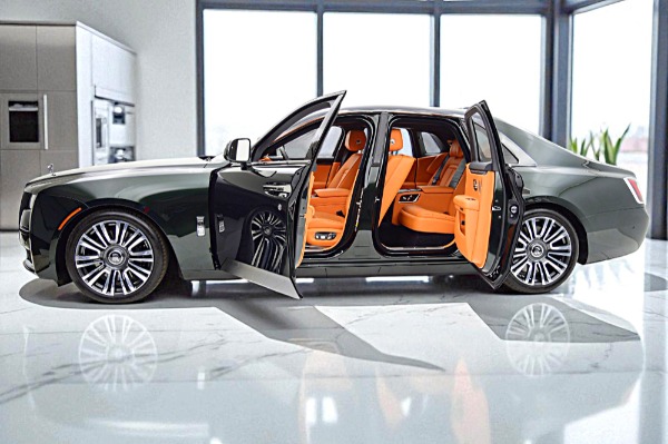 Used 2024 Rolls-Royce Ghost for sale $319,000 at Rolls-Royce Motor Cars Philadelphia in Palmyra NJ 08065 4