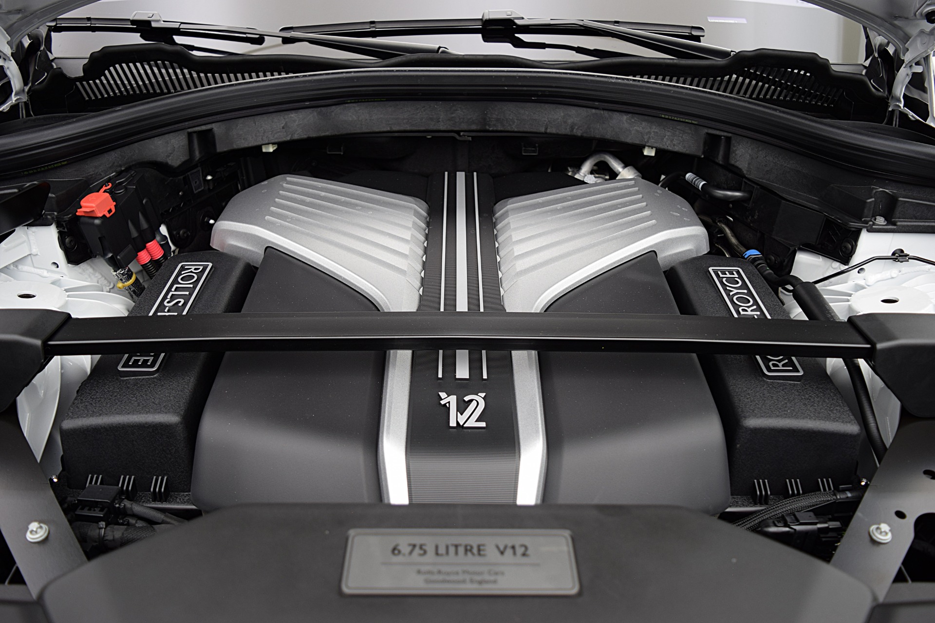 2024 Rolls Royce Cullinan Engine