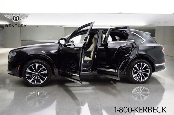 New 2025 Bentley Bentayga V8 for sale $241,100 at Rolls-Royce Motor Cars Philadelphia in Palmyra NJ 08065 4