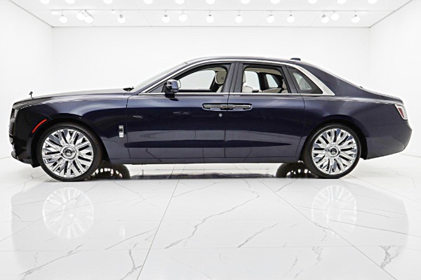 Used 2025 Rolls-Royce Ghost /LEASE OPTIONS AVAILABLE for sale $359,000 at Rolls-Royce Motor Cars Philadelphia in Palmyra NJ 08065 3