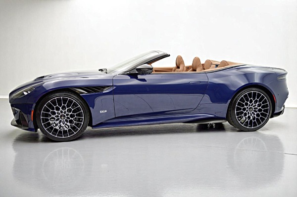 Used 2023 Aston Martin DBS 770 Ultimate Volante for sale $399,000 at Rolls-Royce Motor Cars Philadelphia in Palmyra NJ 08065 3