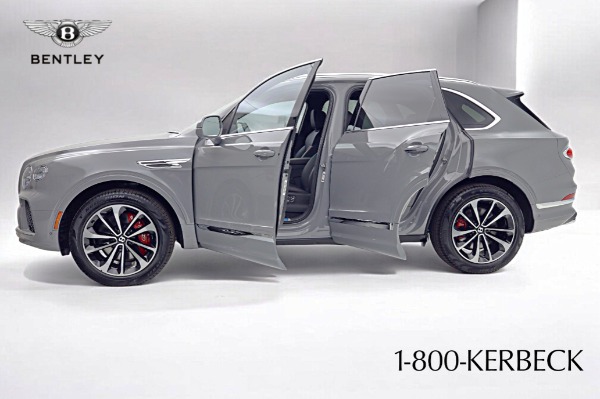 New 2025 Bentley Bentayga V8 for sale $251,240 at Rolls-Royce Motor Cars Philadelphia in Palmyra NJ 08065 4