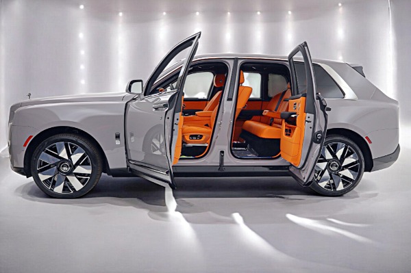 New 2026 Rolls-Royce Cullinan for sale $486,950 at Rolls-Royce Motor Cars Philadelphia in Palmyra NJ 08065 4