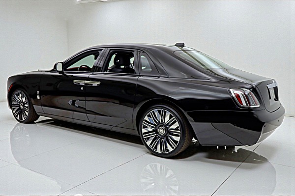 New 2026 Rolls-Royce Ghost for sale $419,750 at Rolls-Royce Motor Cars Philadelphia in Palmyra NJ 08065 3