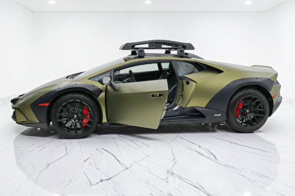 Used 2023 Lamborghini Huracan Sterrato/SELEZIONE PRE-OWNED CERTIFIED for sale $319,000 at Rolls-Royce Motor Cars Philadelphia in Palmyra NJ 08065 4