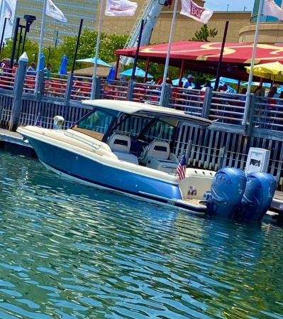 Used 2021 Chris-Craft Calypso 35 for sale $429,000 at Rolls-Royce Motor Cars Philadelphia in Palmyra NJ 08065 2