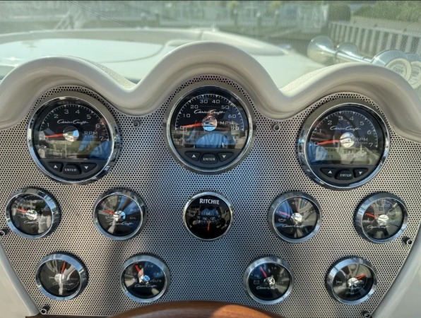 Used 2019 Chris-Craft Launch 30 for sale $130,000 at Rolls-Royce Motor Cars Philadelphia in Palmyra NJ 08065 4