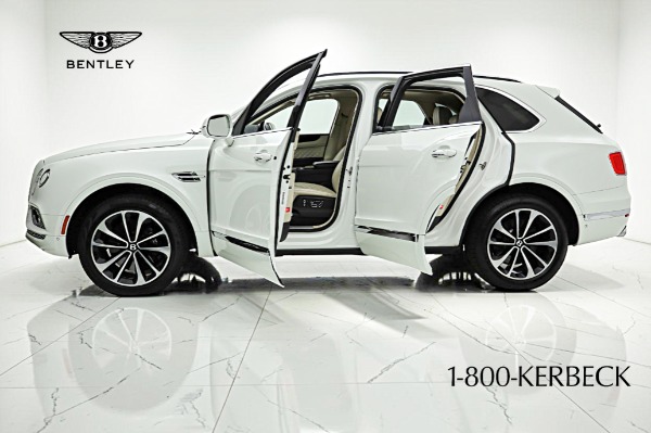 Used 2017 Bentley Bentayga W12 for sale $75,000 at Rolls-Royce Motor Cars Philadelphia in Palmyra NJ 08065 4