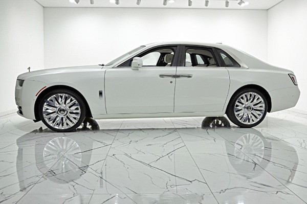New 2027 Rolls-Royce Ghost for sale $423,050 at Rolls-Royce Motor Cars Philadelphia in Palmyra NJ 08065 3