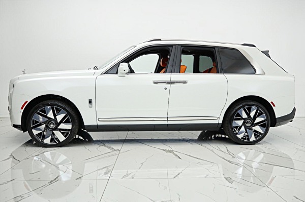 New 2027 Rolls-Royce Cullinan for sale $488,850 at Rolls-Royce Motor Cars Philadelphia in Palmyra NJ 08065 3