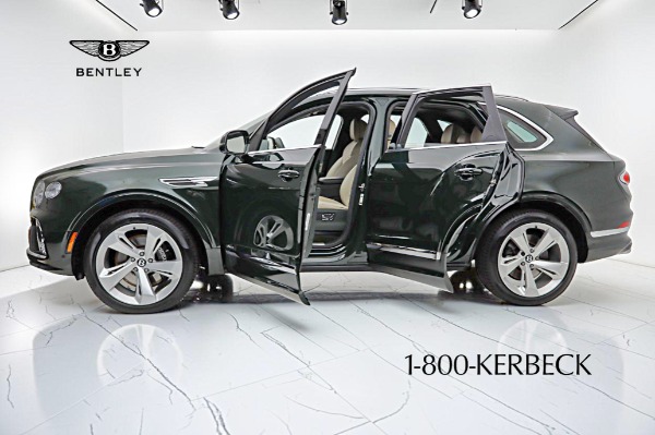 Used 2023 Bentley Bentayga Azure V8 for sale $175,000 at Rolls-Royce Motor Cars Philadelphia in Palmyra NJ 08065 4