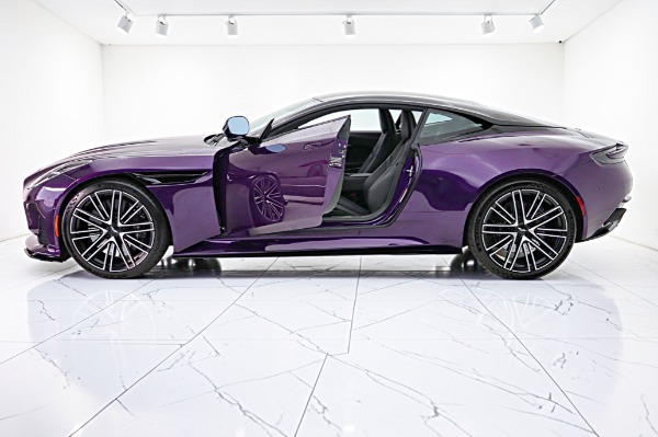 Used 2024 Aston Martin DB12 Coupe/LEASE OPTIONS AVAILABLE for sale $239,000 at Rolls-Royce Motor Cars Philadelphia in Palmyra NJ 08065 4