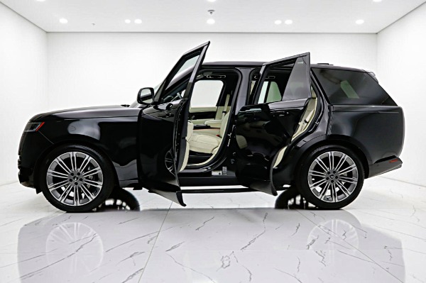 Used 2025 Land Rover Range Rover P400 SE SWB for sale $103,000 at Rolls-Royce Motor Cars Philadelphia in Palmyra NJ 08065 4