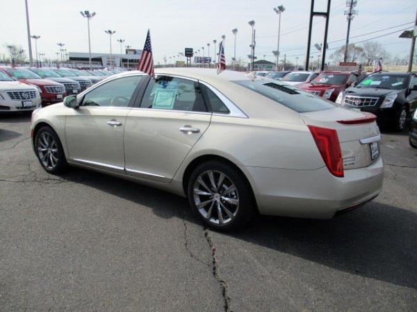 Used 2014 Cadillac XTS STD for sale Sold at Rolls-Royce Motor Cars Philadelphia in Palmyra NJ 08065 4
