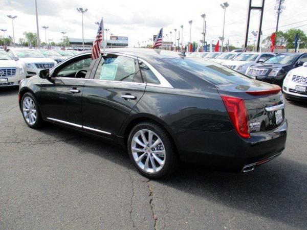 Used 2014 Cadillac XTS Luxury for sale Sold at Rolls-Royce Motor Cars Philadelphia in Palmyra NJ 08065 4