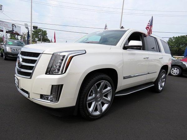 Used 2015 Cadillac Escalade Luxury for sale Sold at Rolls-Royce Motor Cars Philadelphia in Palmyra NJ 08065 3