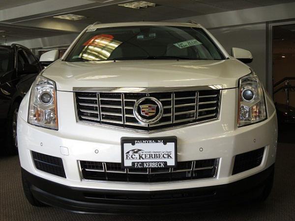 Used 2015 Cadillac SRX Luxury Collection for sale Sold at Rolls-Royce Motor Cars Philadelphia in Palmyra NJ 08065 2