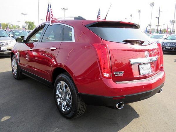 Used 2013 Cadillac SRX Luxury Collection for sale Sold at Rolls-Royce Motor Cars Philadelphia in Palmyra NJ 08065 4