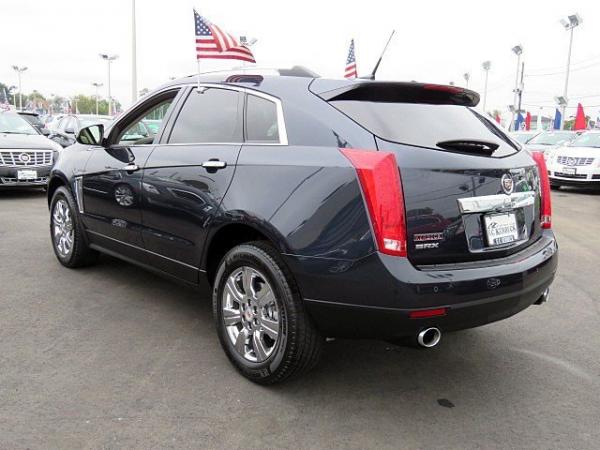 Used 2014 Cadillac SRX Luxury Collection for sale Sold at Rolls-Royce Motor Cars Philadelphia in Palmyra NJ 08065 4