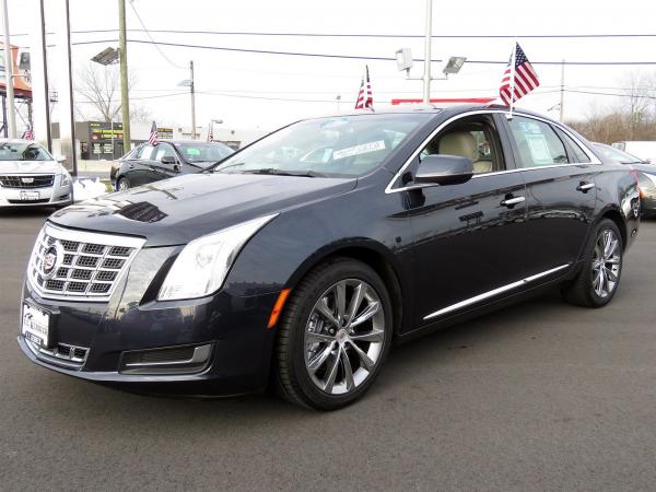 Used 2014 Cadillac XTS for sale Sold at Rolls-Royce Motor Cars Philadelphia in Palmyra NJ 08065 3