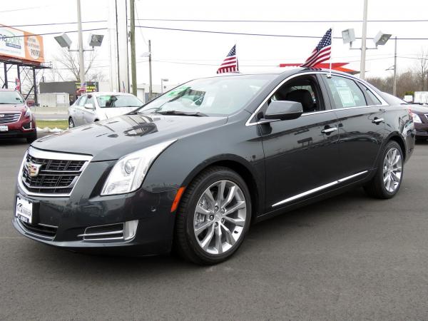 Used 2016 Cadillac XTS Luxury Collection for sale Sold at Rolls-Royce Motor Cars Philadelphia in Palmyra NJ 08065 3