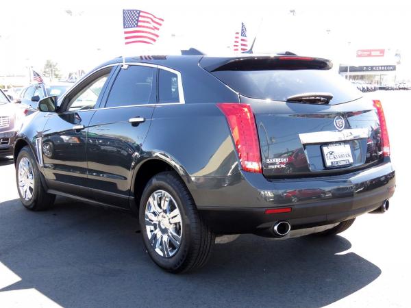 Used 2014 Cadillac SRX Luxury Collection for sale Sold at Rolls-Royce Motor Cars Philadelphia in Palmyra NJ 08065 4