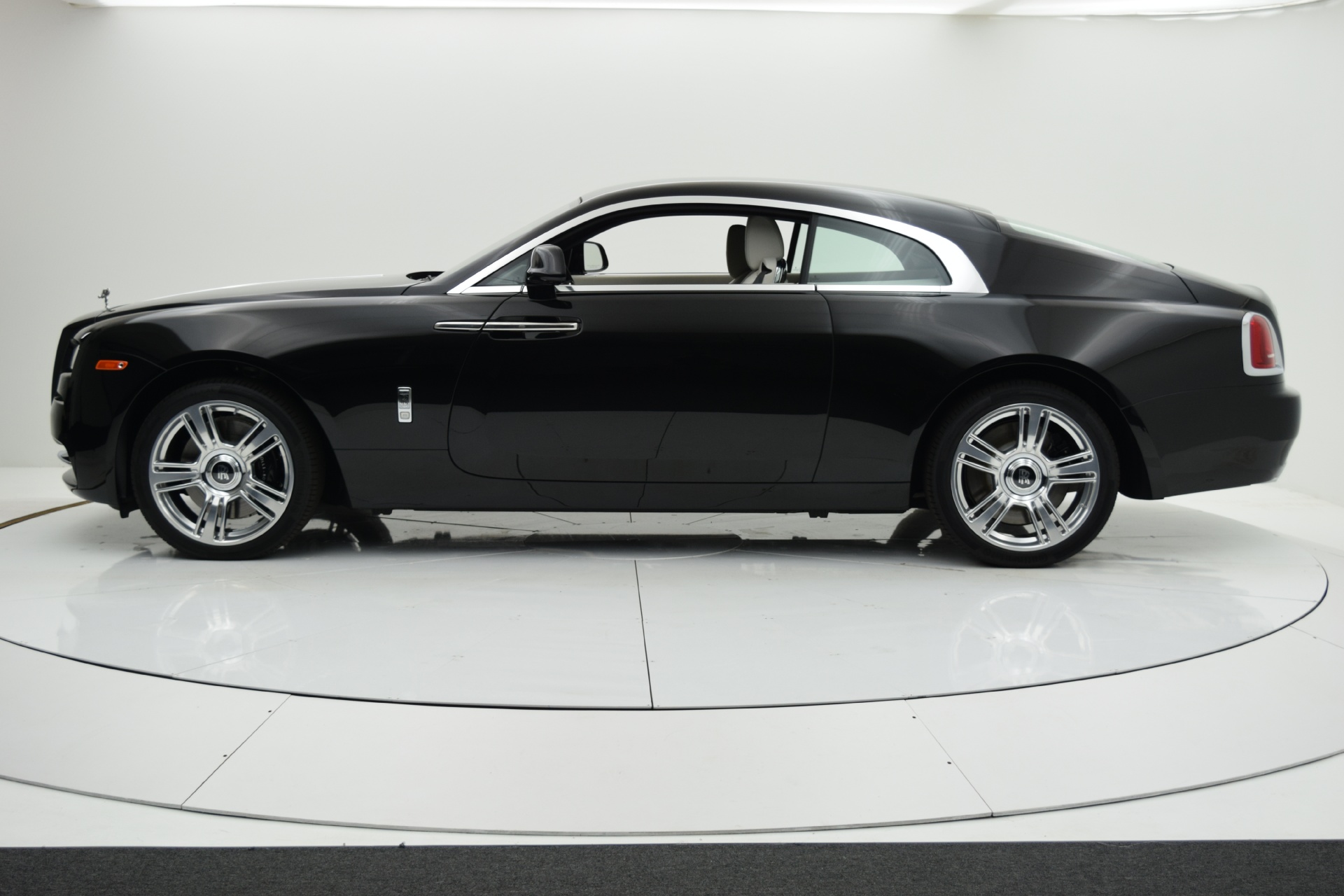 Ghost hunting in the Rolls Royce Wraith
