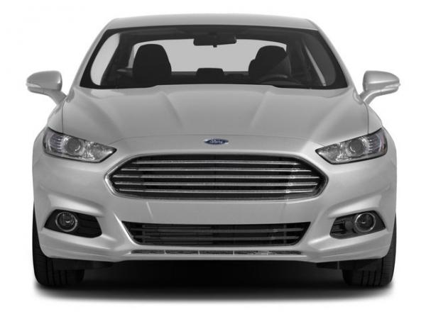 Used 2015 Ford Fusion SE for sale Sold at Rolls-Royce Motor Cars Philadelphia in Palmyra NJ 08065 4