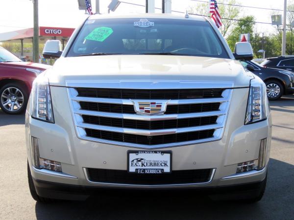 Used 2017 Cadillac Escalade Luxury for sale Sold at Rolls-Royce Motor Cars Philadelphia in Palmyra NJ 08065 2