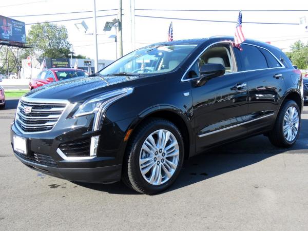 Used 2018 Cadillac XT5 Premium Luxury FWD for sale Sold at Rolls-Royce Motor Cars Philadelphia in Palmyra NJ 08065 3