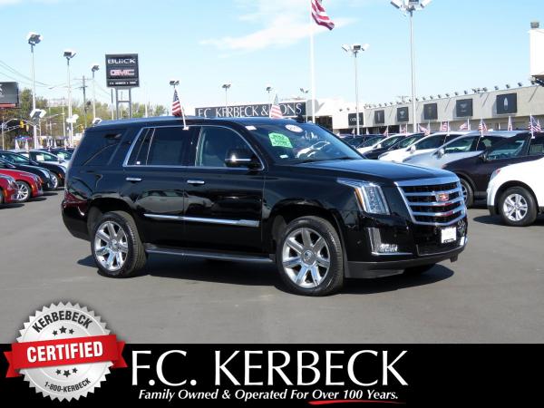 Used 2017 Cadillac Escalade Luxury for sale Sold at Rolls-Royce Motor Cars Philadelphia in Palmyra NJ 08065 1