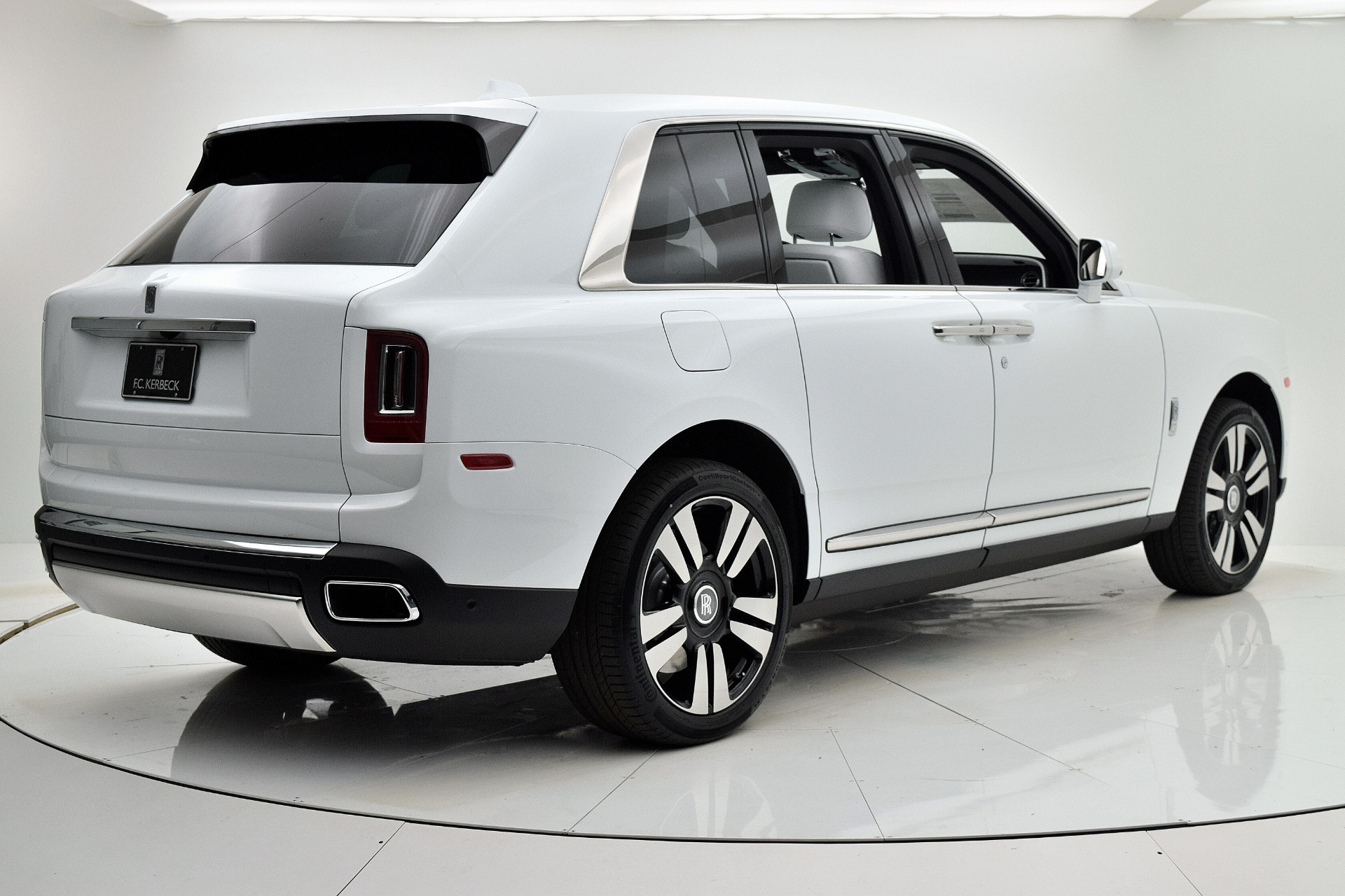 New 2019 Rolls-Royce Cullinan For Sale ($396,250)  Rolls-Royce Motor Cars  Philadelphia Stock #19R102