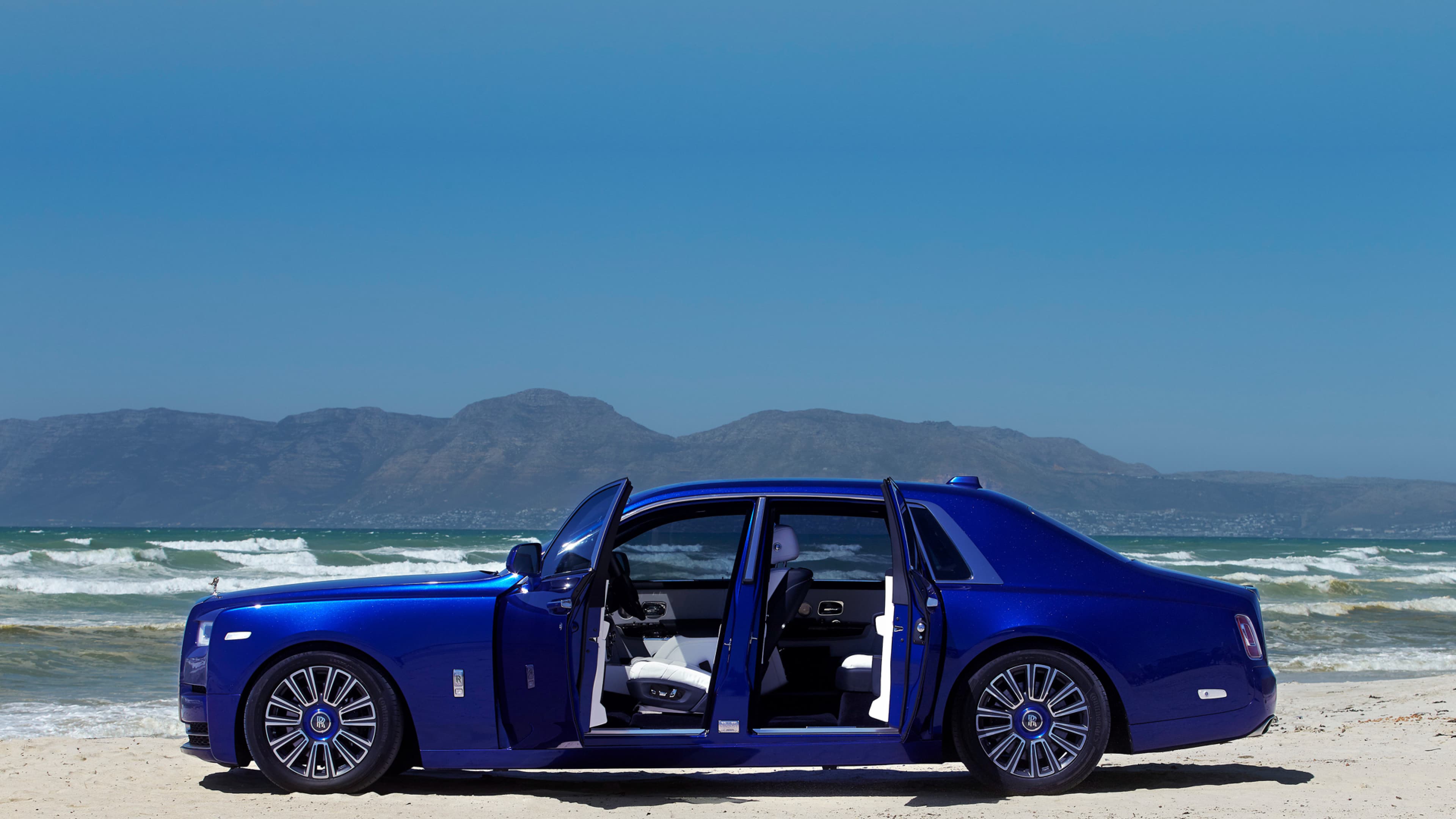 Check Out Rolls-Royce's Stunning New Phantom